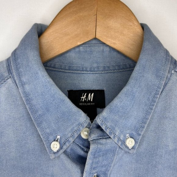 Men’s H&M Blue Loose Fitting Jean Style Cotton Shirt Size M - Picture 2 of 10